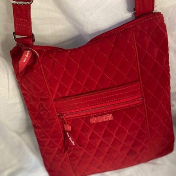 Vera Bradley Red Quilted crossbody bag - Picture 1 of 5